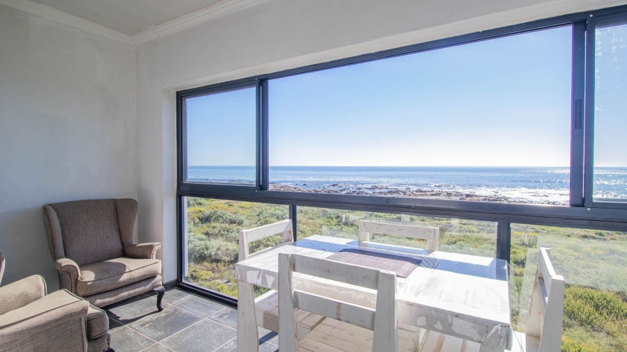 5 Bedroom Property for Sale in Sandy Point Beach Estate Western Cape